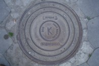 Щодня в Луцьку крадуть по 2–3 металеві кришки з каналізаційних люків