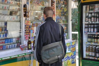 На Волині прокуратура провела перевірки щодо попередження вживання дітьми алкоголю та тютюнових виробів