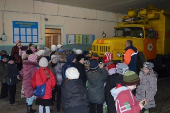 Луцьких школярів вчили поводженню з вибухонебезпечними предметами
