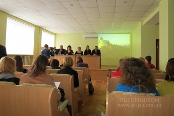 У Луцьку пройшла прес-конференція, присвячена Всесвітньому Дню боротьби зі СНІДом