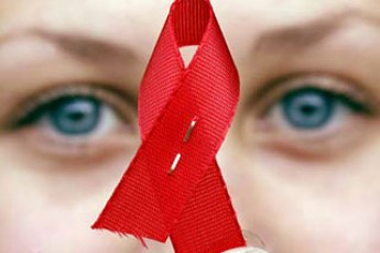 Напередодні Всесвітнього дня боротьби зі СНІДом у Луцьку пройде «свічкова хода»