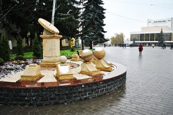 У Луцьку хулігани викрали планету Нептун з композиції Сонячного годинника
