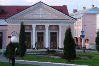 У Луцьку для сиріт та дітей з неблагонадійних сімей показали виставу «Операція Новий рік»