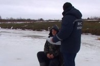На Волині рятувальники провели бесіди з рибалками стосовно поводження на водоймі взимку