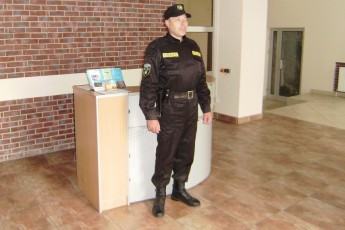 Луцьким барам дозволять працювати після 23 години лише за наявност охорони