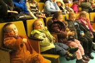 Дітям з малозабезпечених сімей показали «Снігову королеву»