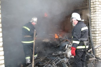 На Волині знову гасили автомобіль