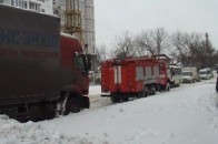 Волинські МНСники продовжують рятувати автівки зі снігових наметів