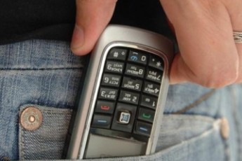 На Волині молодик, скориставшись відсутністю дівчини, вкрав її телефон