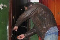 Скориставшись відсутністю власниці будику, волинянин обікрав свою сусідку-пенсіонерку