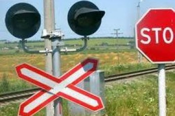 На Волині поїзд зіткнувся з мікроавтобусом