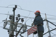 Через ремонт повітряних ліній електропередач мешканці села під Луцьком сидітимуть місяць без світла