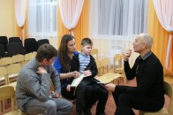Луцьким логопедам та дефектологам радять придбати спортивні костюми та кросівки