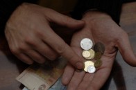Підприємства державної форми власності ніяк не можуть розрахуватись зі своїми працівниками