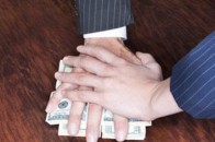 Волинського екс-співробітника міліції вдруге судять за той же хабар