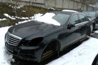 Податківці викрили підпільних цех на Волині, де складали автівки