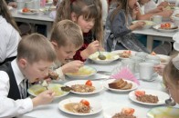 У Луцьку ринок шкільного харчування поділили на трьох