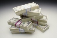 Боржник обкрутив банк на півмільйона гривень і не хоче повертати їм заставу