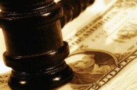 Суддя Луцького міськрайонного суду протизаконно проводить відкриті слухання за зачиненими дверима свого кабінету