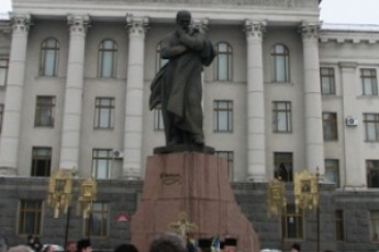 Лучани сьогодні вшановували Тараса Шевченка