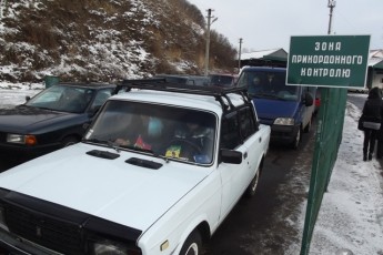 Рух транспорту в пункті пропуску «Устилуг – Зосін» відновлено