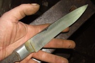 Через сварку дружина встромила чоловікові ніж у груди
