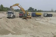 На Волині підприємство викопало в межах села піщаний кар'єр, а гроші платити не хоче