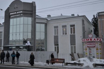 Боротьба за право: МАФ біля Волинського окружного адмінсуду збираються знести, попри законність його встановлення