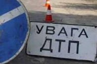 На Волині через погодні умови водій з'їхав у кювет та врізався у придорожнє дерево