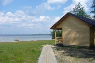 Луцьке підприємство змусять знести незаконно встановлену базу відпочинку на озері Пісочне