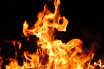 Іномарка ще одного луцького депутата загорілася з невідомих причин