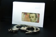 На Волині начальника відділу по боротьбі з економічною злочинністю засудили за «кришування» валютчиків