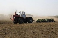 Працівників галузі АПК просять вжити усіх можливих заходів, аби уникнути нещасних випадків під час весняно-польових робіт