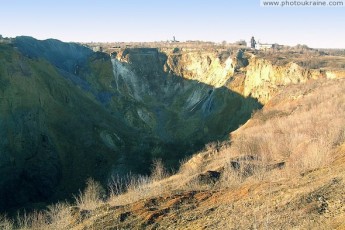 Начальника однієї з філій «Волинський облавтодор» звинувачували у несанкціонованій розробці кар’єру
