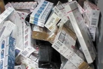 Волинянин намагався перевезти через митницю 60 тисяч пачок цигарок