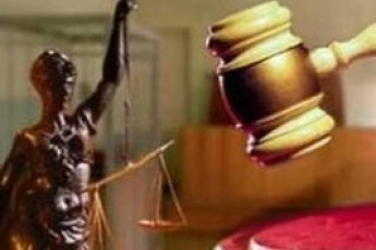 Суди «футболять» депутата за позов до міського голови