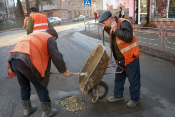 На Волині автодорожники не можуть приступити до ремонту доріг через відсутність проектно-кошторисної документації