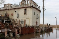У Луцьку вода підтоплює 