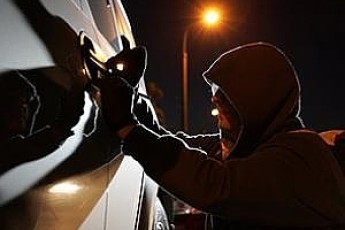 У Луцьку за викрадення авто судили неповнолітнього студента місцевого ВУЗу