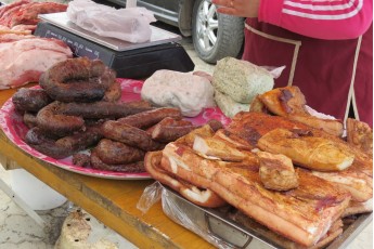 У Луцьку перед Великоднем на ярмарках ціни різко зросли?