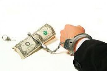 Лучанку з двома дітьми хочуть виселити з квартири через кредит її колишнього чоловіка