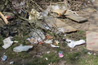 Лучани готові власноруч прибрати вулиці міста, однак вважають, що це справа рук комунальників