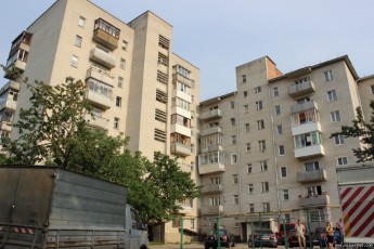 Проблемні гуртожитки на бульварі Дружби народів перейшли у комунальну вланість