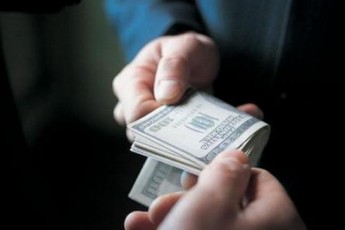 Волинянина ледь не засудили за перевезення грошей через митницю