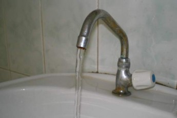 У Луцьку 35 проблемних будинків забезпечили цілодобовою подачею холодної води