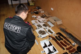 «Мисливцям» на валютників дали по 9 і 11 років тюрми