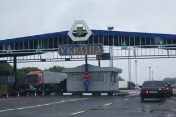 Під час травневих свят Ягодинська митниця пропустила 76 тисяч автомобілів