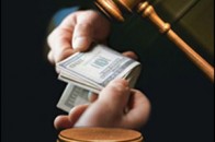 На Волині львівському судді-хабарнику присудили всього 3 роки умовно