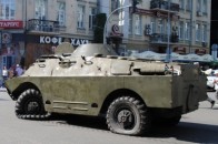 Волинський нардеп поліз у бійку під час акції «Вставай, Україно!»