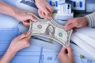 Член виконкому Луцької міськради натендерив вже майже 800 мільйонів гривень